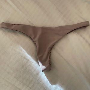 Acacia Pipeline Bottoms